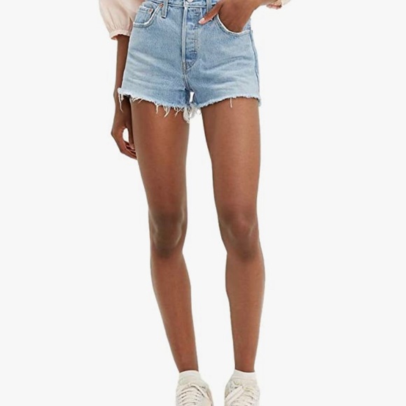 NWT Levi's Women's 501 Original Shorts size 27 - Picture 1 of 5